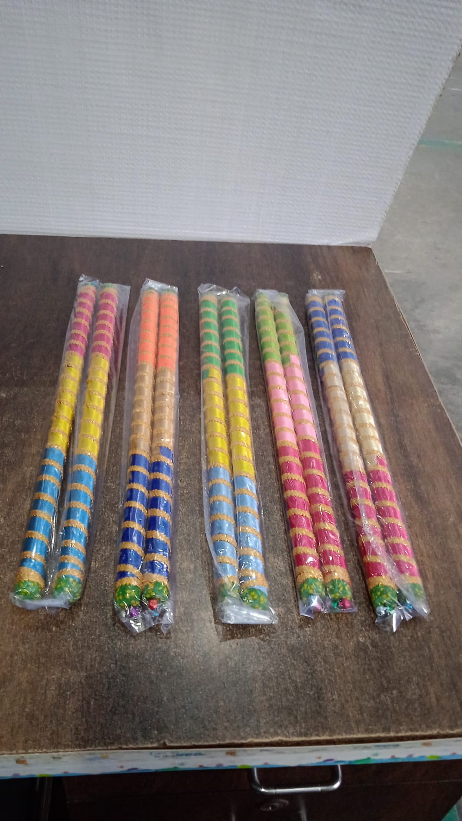 Traditional Decorative Dandiya Sticks Pair For Navratri Garba (2 Pc) Home & Living