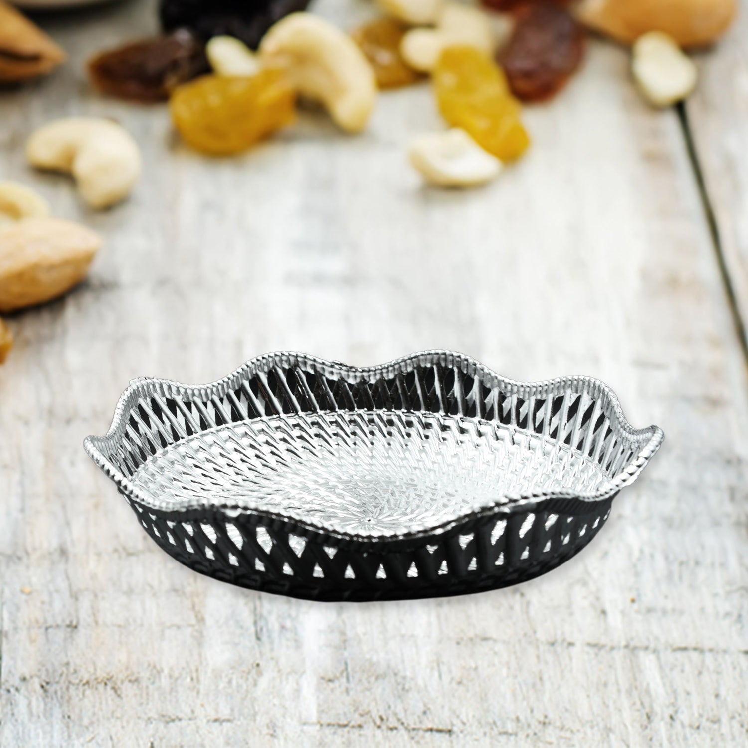 Round Serving Tray Traditional Serving Tray Multipurpose (1 Pc ) Tableware