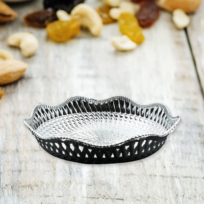 Round Serving Tray Traditional Serving Tray Multipurpose (1 Pc ) Tableware