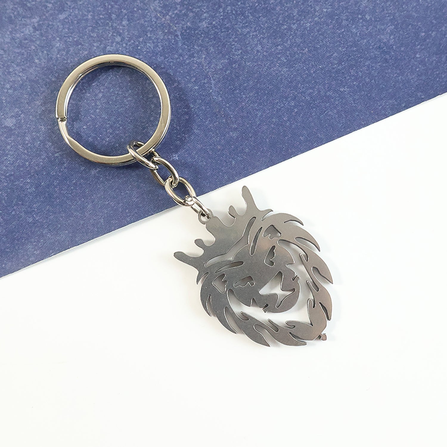 Stylish Metal Lion Head Keychain (1 Pc) Accessories