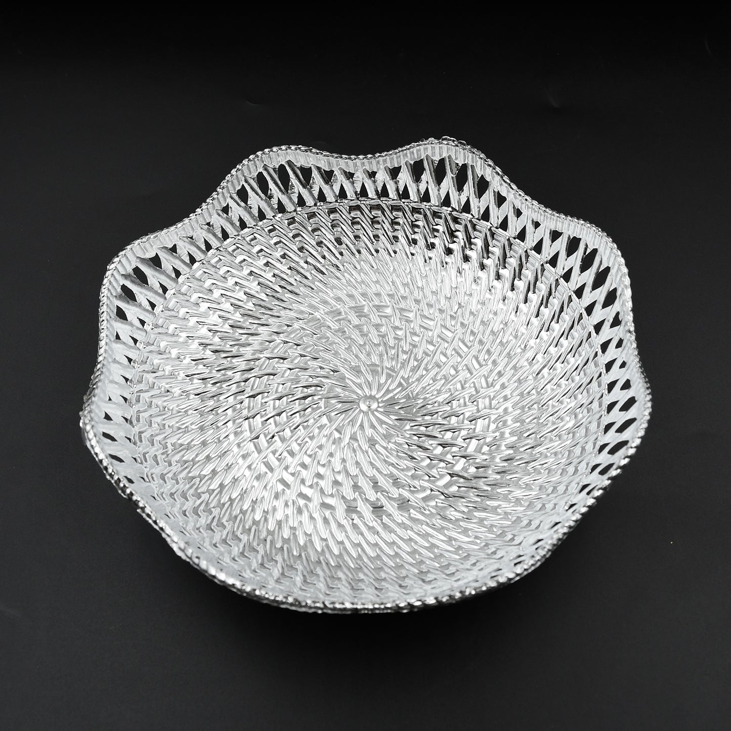 Round Serving Tray Traditional Serving Tray Multipurpose (1 Pc ) Tableware