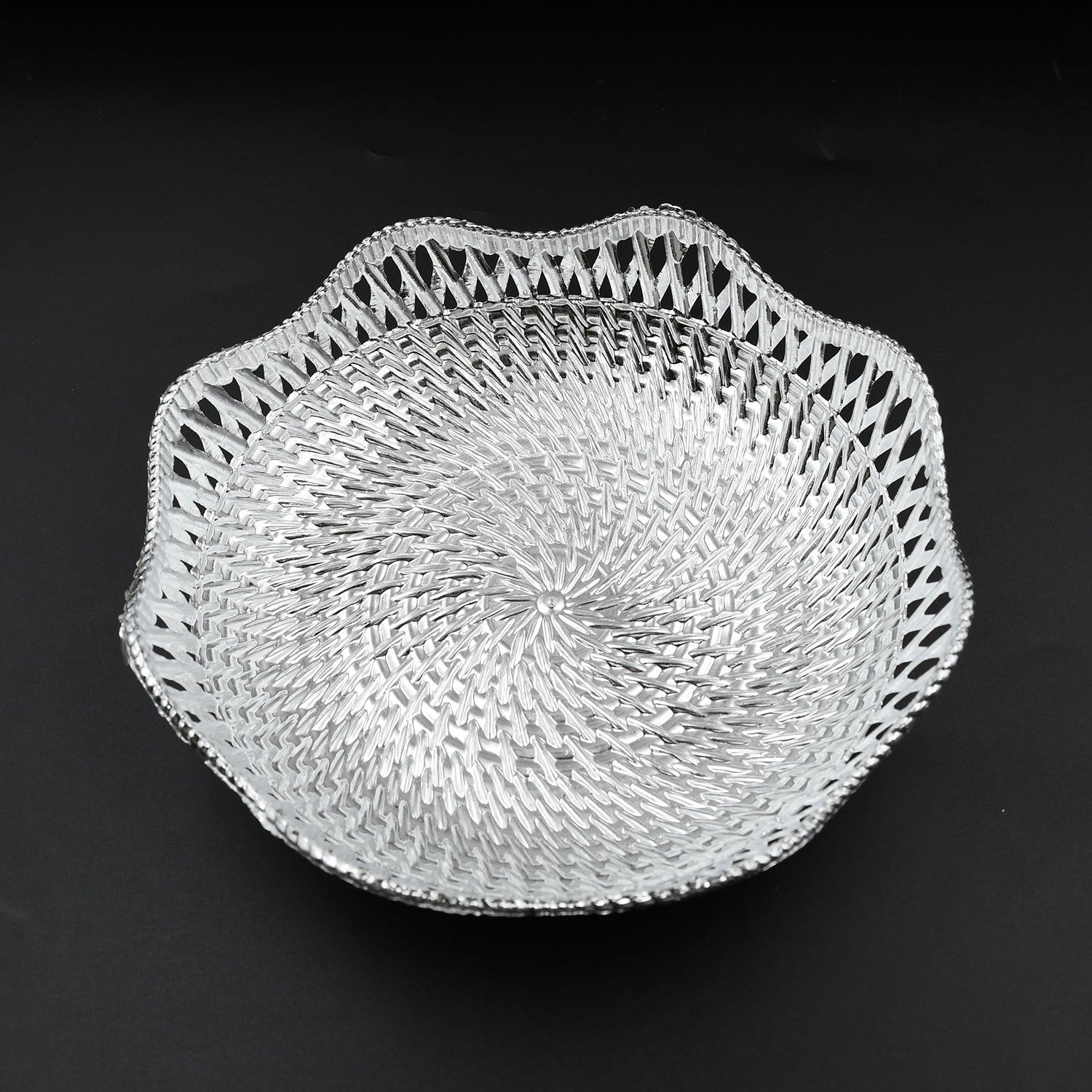 Round Serving Tray Traditional Serving Tray Multipurpose (1 Pc ) Tableware